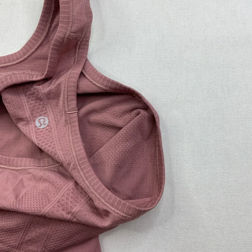 Lululemon Tank Top Women Sz 6 Metal Vent Racer Back Vented Athletic Gym Mauve